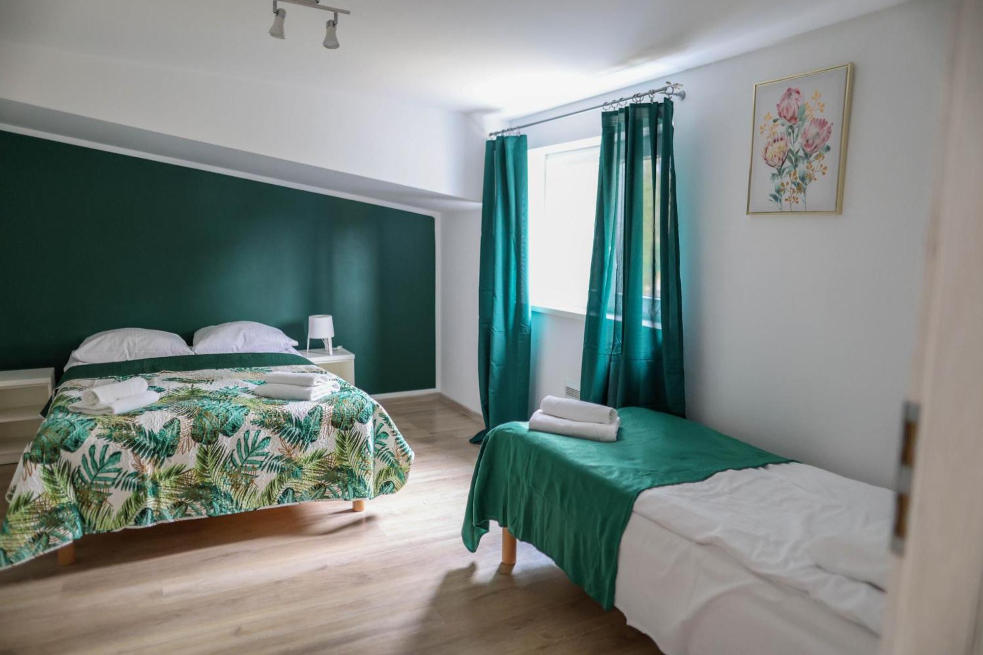 Apartamenty Poddabek- Basen Kryty, Sauna, Animacje Dla Dzieci , Malpi Gaj, Baseny Na Dachu Poddąbie Exteriör bild