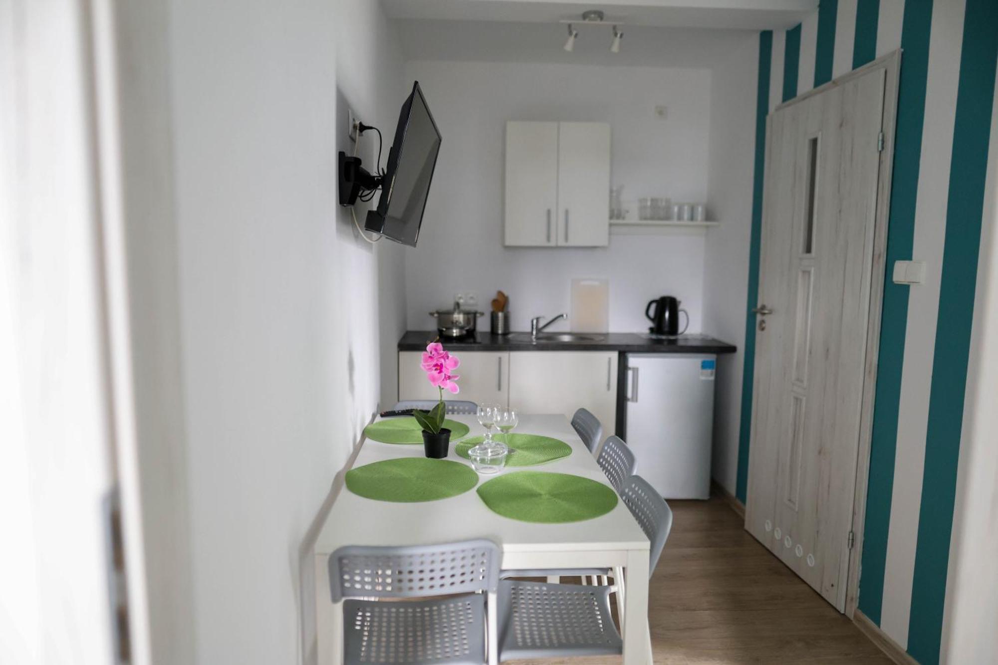 Apartamenty Poddabek- Basen Kryty, Sauna, Animacje Dla Dzieci , Malpi Gaj, Baseny Na Dachu Poddąbie Exteriör bild